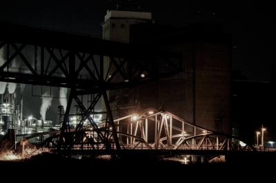 Rainer Deling -  Faszination des Alten - Drehbrücke Krefeld bei Nacht
