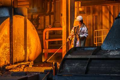 Walter Nork - HeiÃŸes Eisen (Roheisenabstich)
